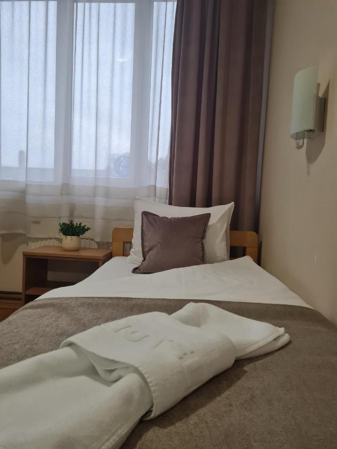 Garni Hotel Alma بايرت المظهر الخارجي الصورة